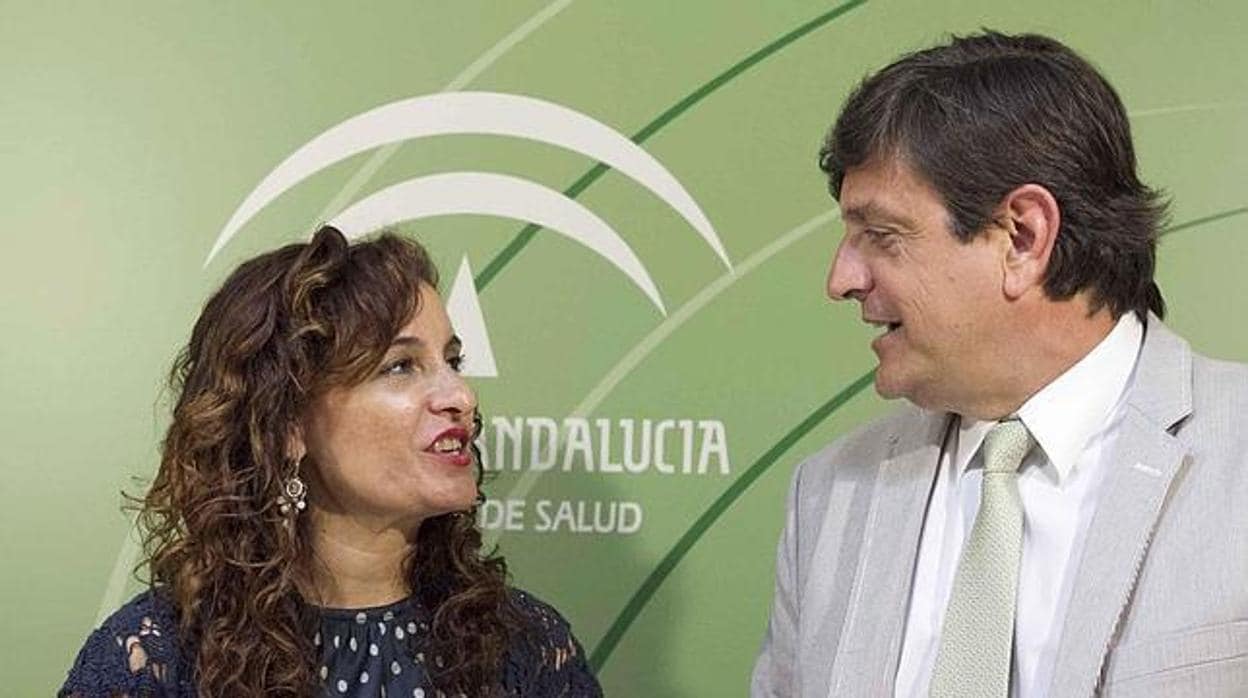 María Jesús Montero y José Luis Gutiérrez, en una imagen de archivo