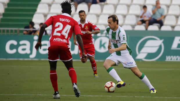 El Córdoba CF ganó al Nástic el día que el fútbol pasó a un segundo plano (4-3)