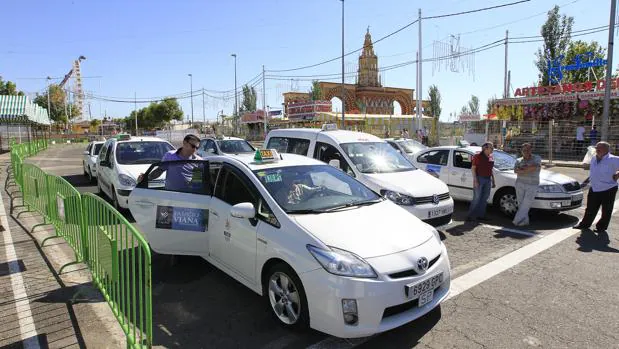 El PP urge al Ayuntamiento evitar una «parada encubierta» de los coches VTC