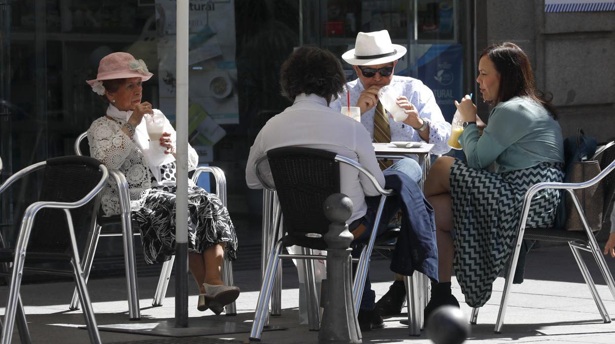 Un grupo de turistas, en marzo de este año en Córdoba