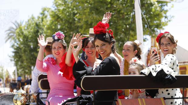 La Feria se consume en los últimos sorbos con las ganas de fiesta en todo lo alto