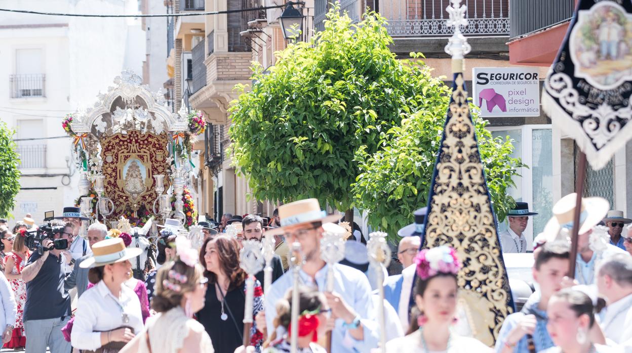 La comitiva por las calles de Lucena