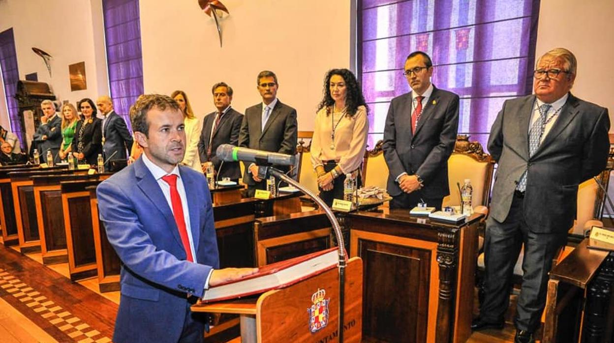 Julio Millán, durante su proclamación como alcalde de Jaén