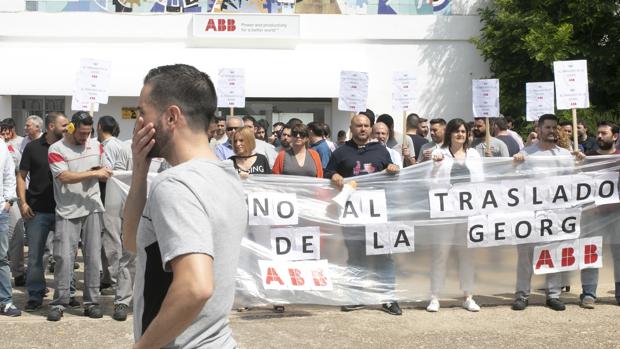 ABB anuncia un ajuste de plantilla de 49 personas en su fábrica de Córdoba
