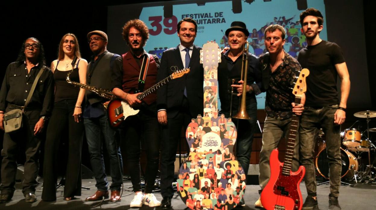 José María Bellido con los componentes de Time Machine Band