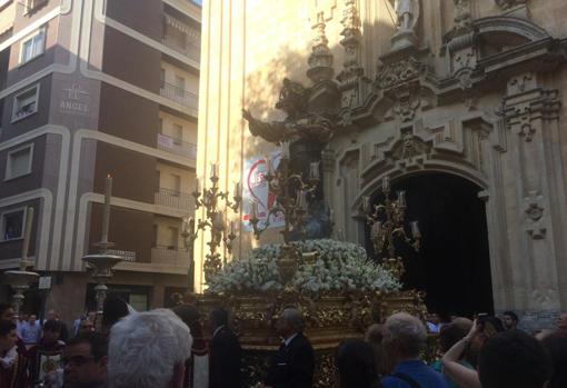 El Sagrado Corazón en la puerta de San Hipólito