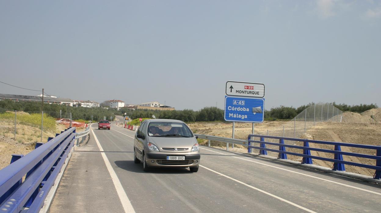 Carretera N-331 a su paso por Monturque