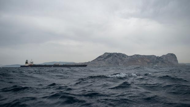 Liberados bajo fianza los cuatro tripulantes del petrolero retenido en Gibraltar