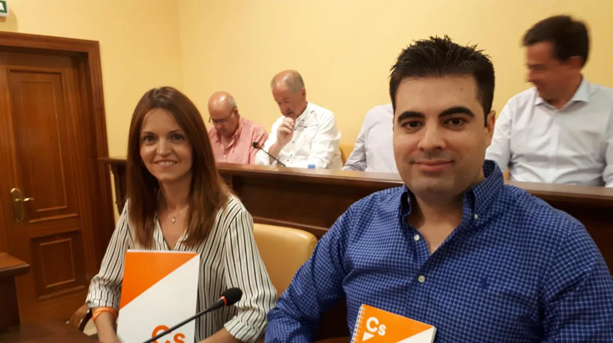 Araceli López y Jesús García, concejales de Ciudadanos en el Ayuntamiento de Lucena