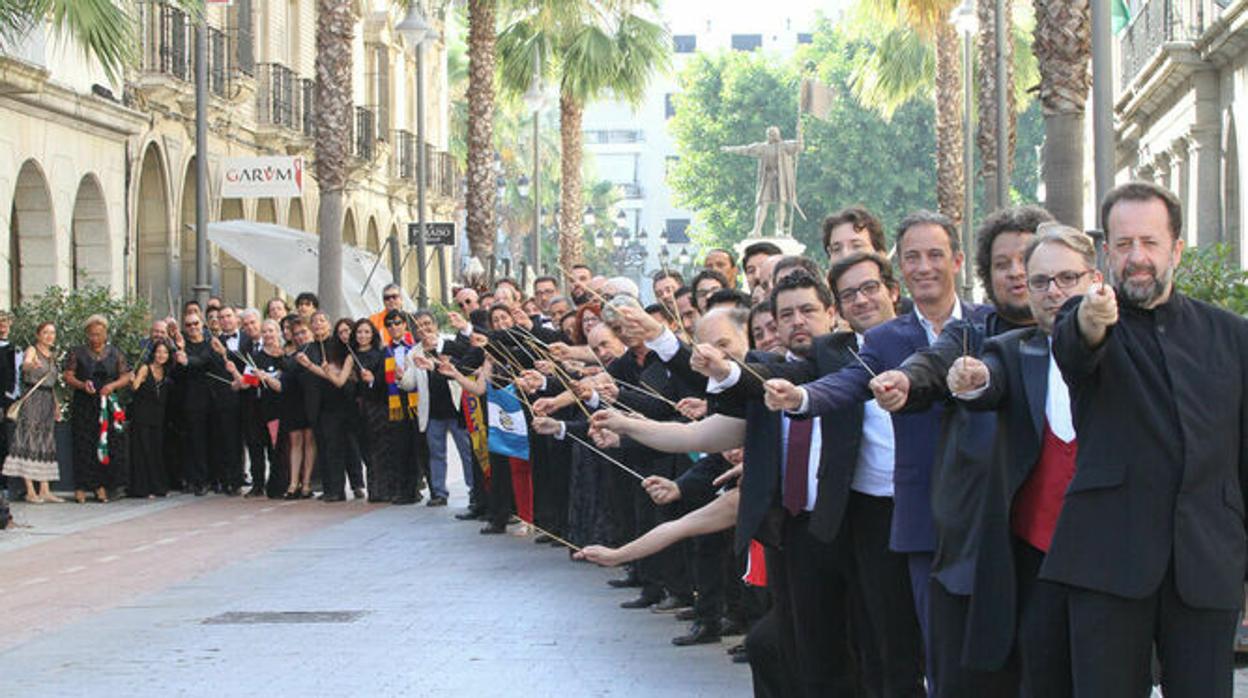 Imagen de los participantes de la I Cumbre Mundial de Directores de Orquesta celebrada el pasado año