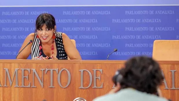 Teresa Rodríguez tacha de «insulto» la definición del Parlamento andaluz sobre la muerte de Blas Infante