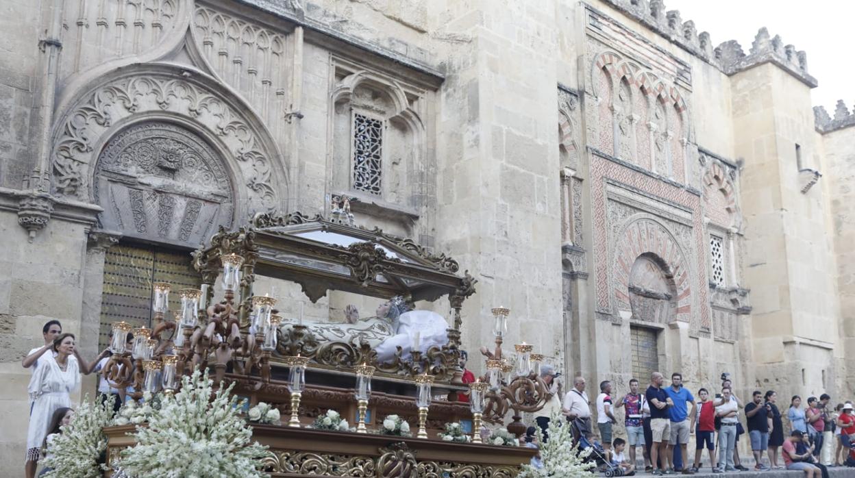 Procesión de la Virgen del Tránsito