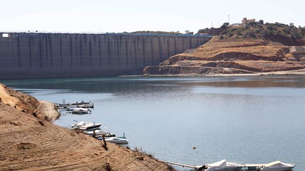 La lluvia almacenada en los embalses de Córdoba solo llega a un tercio de la media histórica