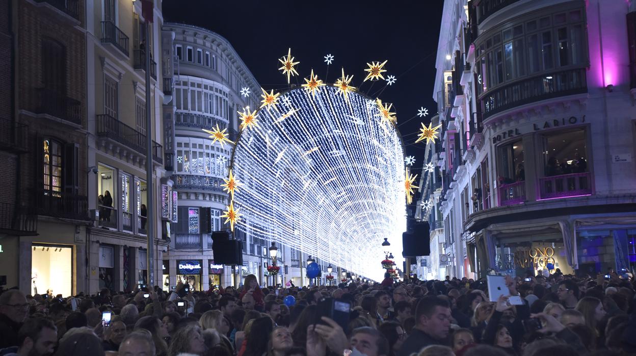 Una de las últimas propuestas de iluminación navideña en la calle Larios de Málaga