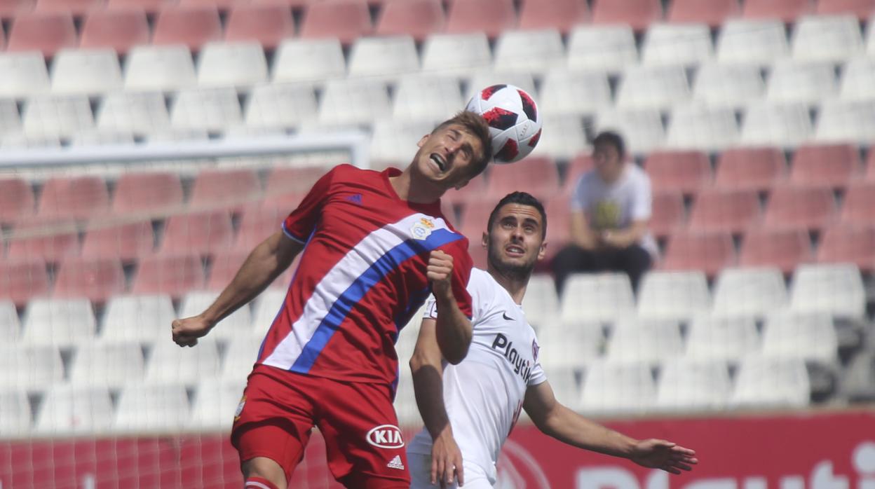 Lance del partido Sevilla Atlético-Recreativo de la pasada temporada