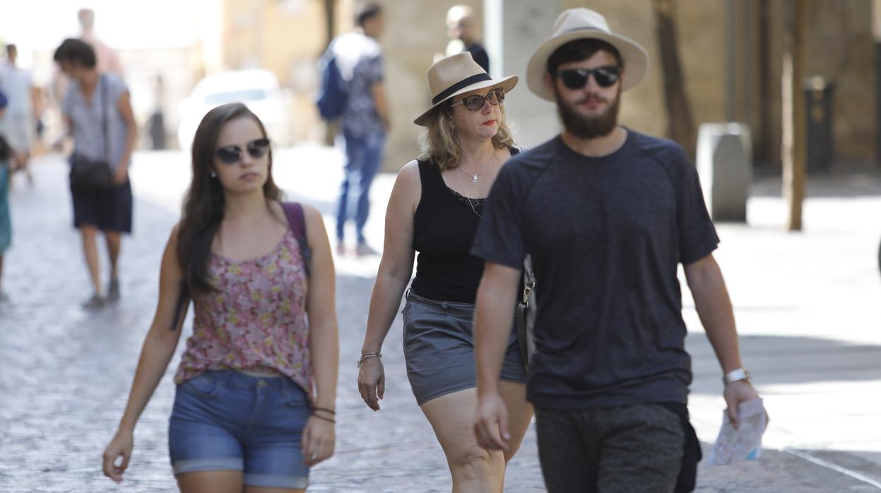 Turistas por el centro histórico de Córdoba