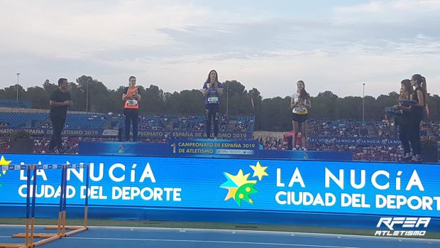 Carmen Romero, campeona de España de los 400 metros vallas