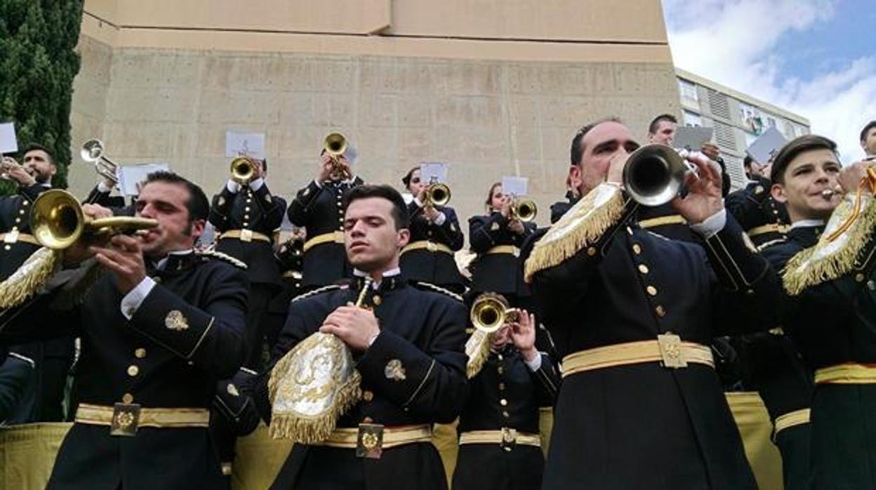 La Banda de la Salud en un concierto