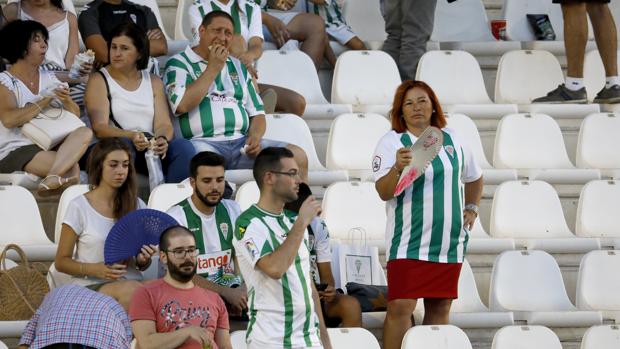 Facua pide agua gratis para no «derretirse» en El Arcángel