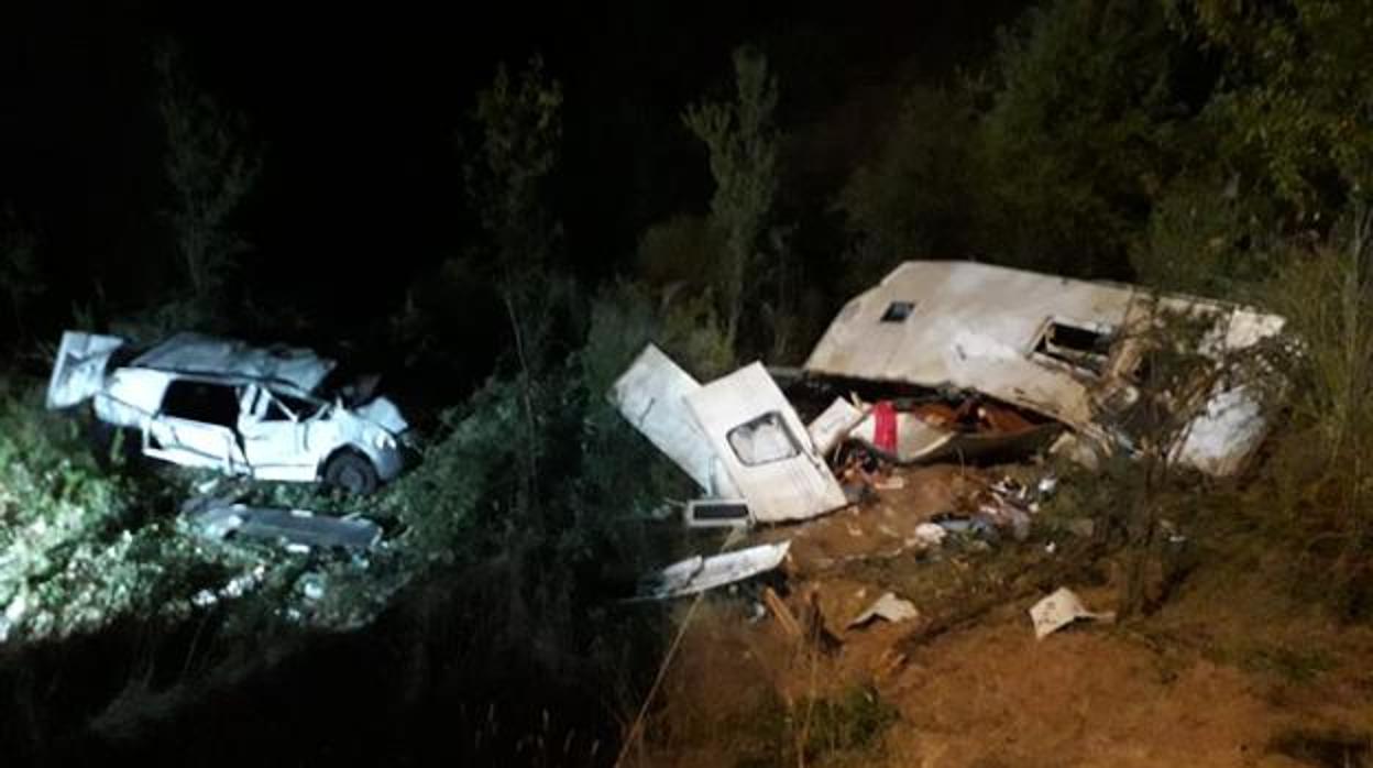 Los vehículos tras sufrir el accidente en la A-92