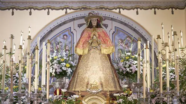 La Virgen del Rocío recibe en Almonte a las primeras hermandades en peregrinación extraordinaria