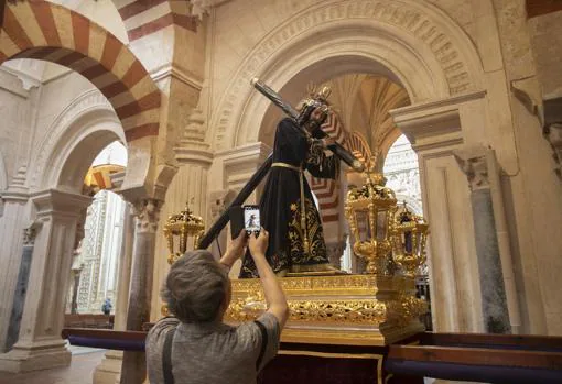 Jesús Nazareno de Fuente Obejuna, sobre una de las andas más antiguas de Andalucía
