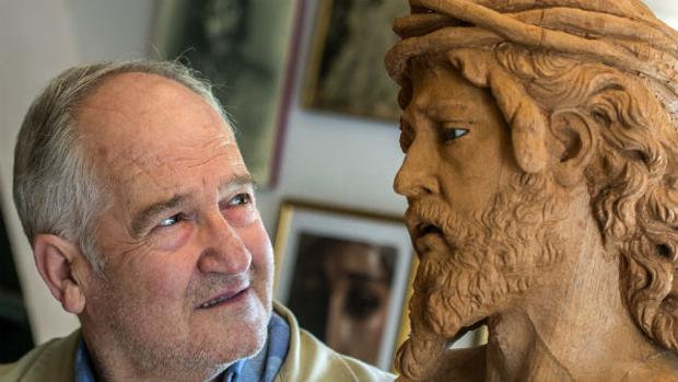 Muere el imaginero Luis Álvarez Duarte, autor de Jesús de las Penas y la Esperanza de Cigarreras