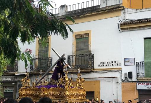 Nazareno de La Rambla en el Compás de San Agustín