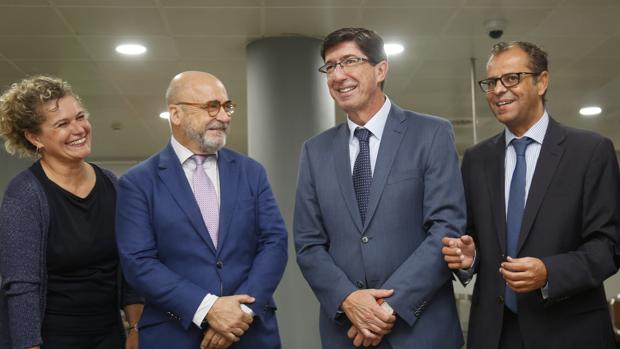 La Junta planea instalar en Cádiz el primer plató acuático de España