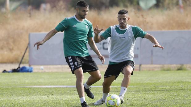 Córdoba CF-Badajoz, primera prueba de nivel a la fiabilidad de las aspiraciones blanquiverdes