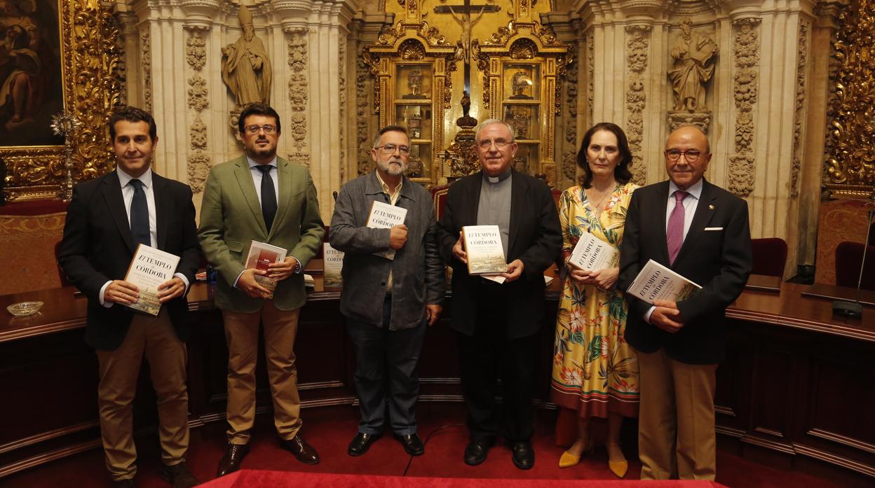 Antonio Cuesta, Francisco J. Poyato, José Calvo Poyato, Manuel Pérez Moya, Gloria Lora y Pedro López, en la presentación de las conferencias y del segundo ciclo