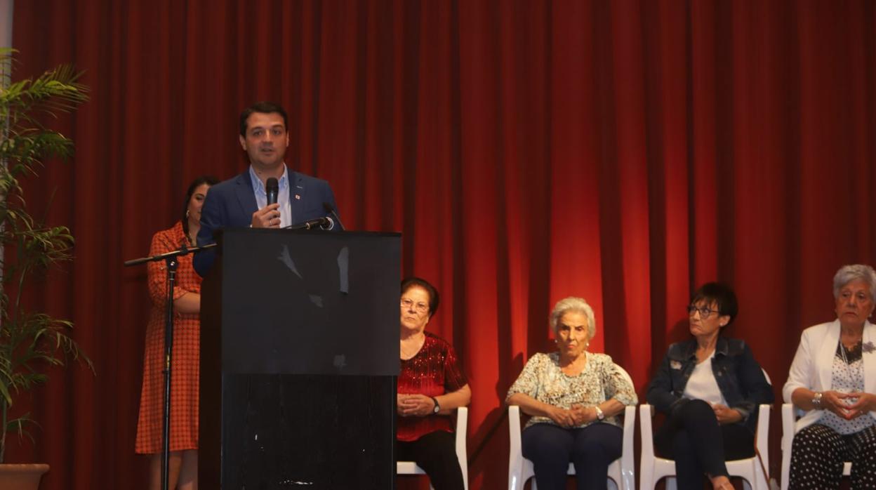 El alcalde, durante el acto de hoy con motivo del Día del Mayor