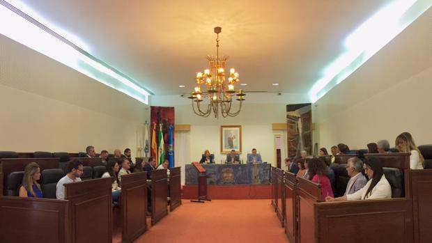 La oposición en la Diputación de Huelva dice a Caraballo que dimita por el «caso Aljaraque»