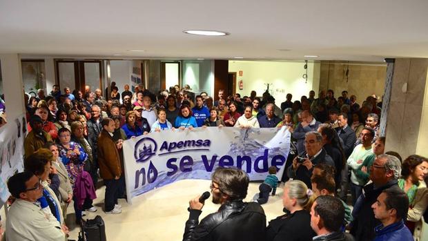 La Audiencia condena a tres miembros de la plataforma «Apemsa no se vende»