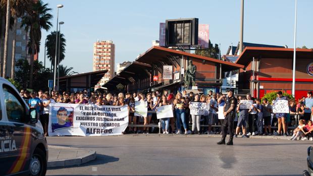 Un forense británico, acompañado por otro español, realiza la autopsia de Morodo en Gibraltar