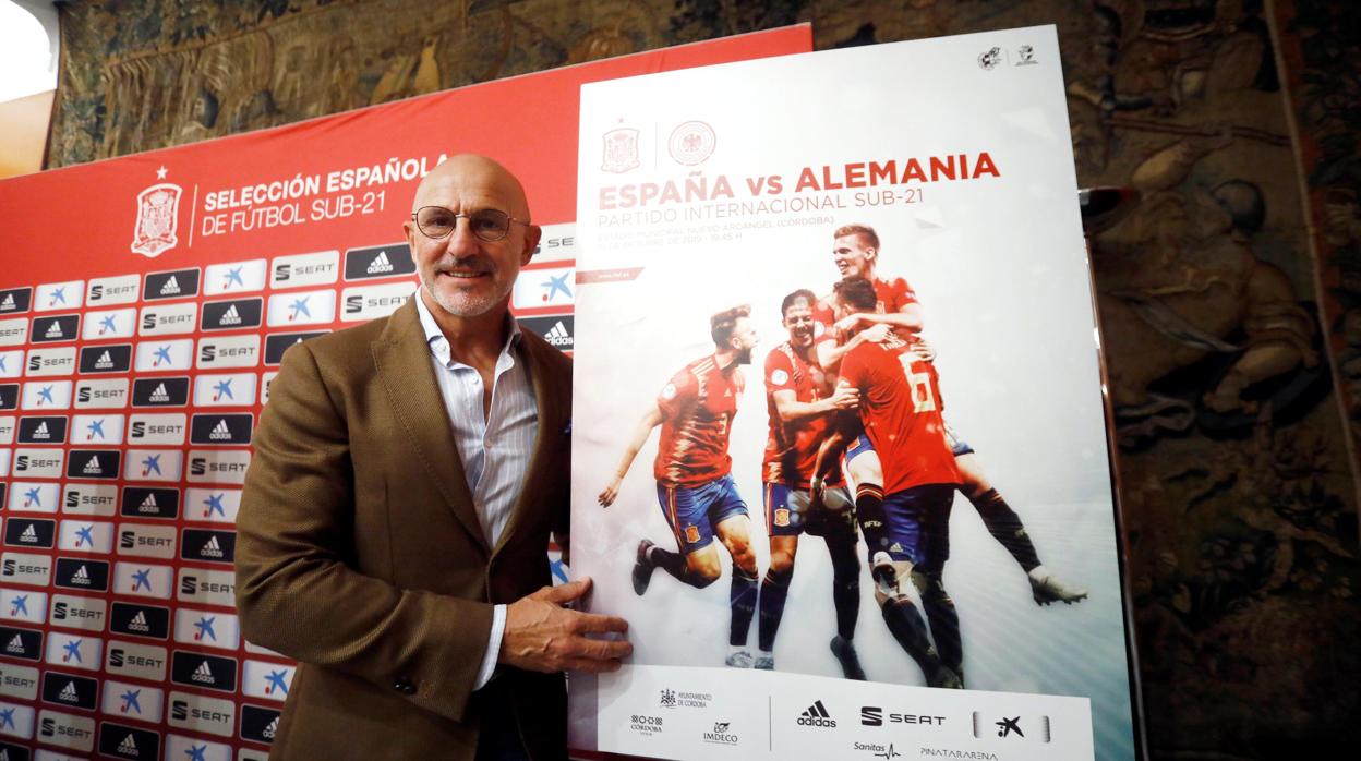 El seleccionador español sub 21, en la presentación del España-Alemania en Córdoba