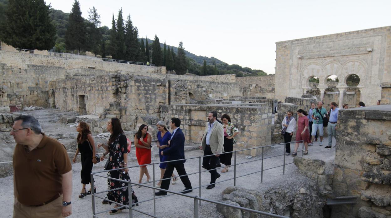 Visitantes en Medina Azahara