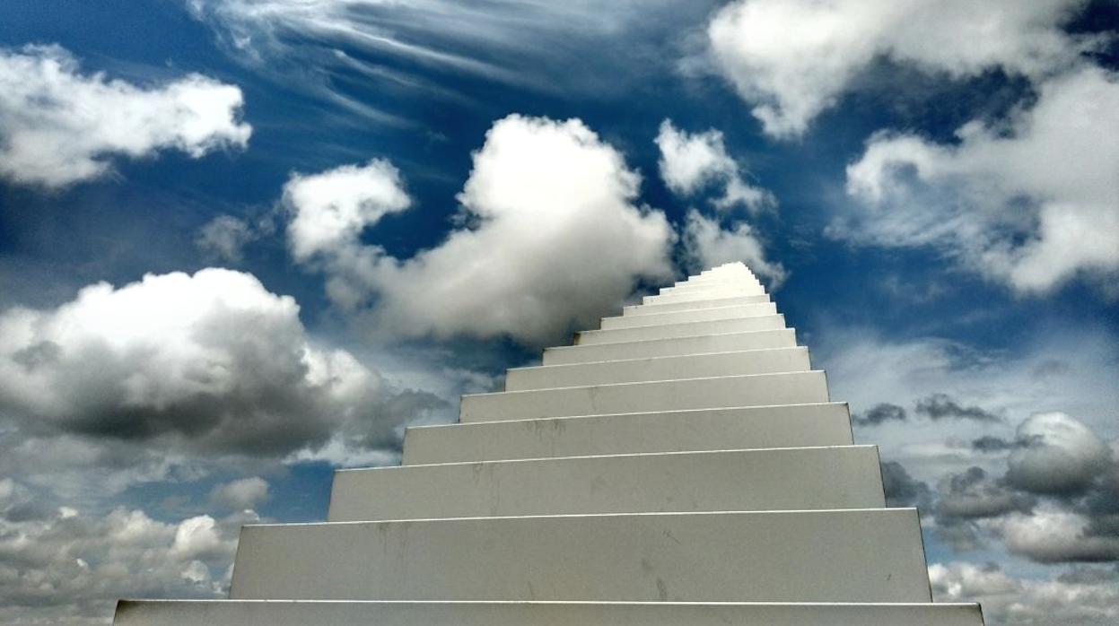 Monumento «Escalera del cielo», en el cementerio de San Rafael, de Cañete de las Torres