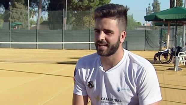 El ex del Córdoba CF Pelayo Novo vuelve al deporte tras caer de un tercer piso hace año y medio