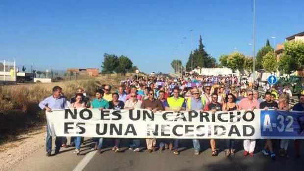 Fomento abrirá un tramo de 7,5 kilómetros de la autovía Linares-Albacete, iniciada hace 23 años