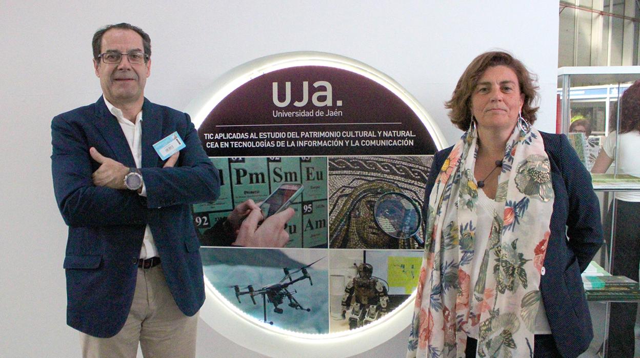 Luis Alfonso Ureña y María Teresa Martín, investigadores del proyecto