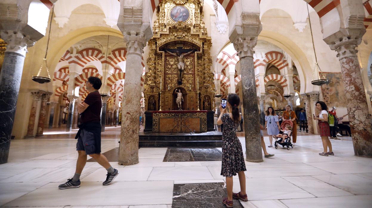 El relato debe estar inspirado en la Mezquita-Catedral