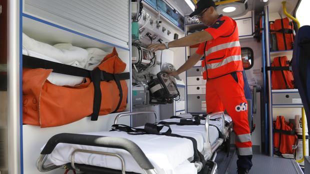 Muere una mujer cuando iba a votar en un colegio electoral de Vélez de Benaudalla, en Granada