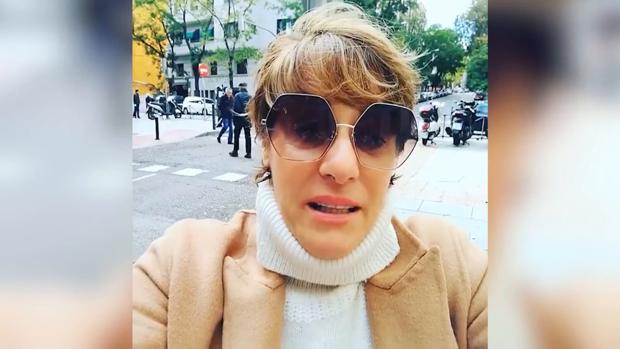 Los famosos animan a votar durante la jornada electoral del 10N