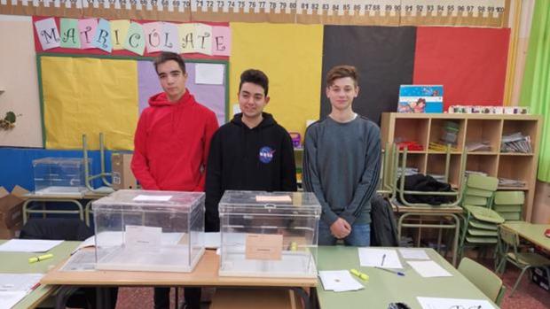 Las grandes anécdotas de 10-N: de la mesa electoral más joven de España a la más rápida