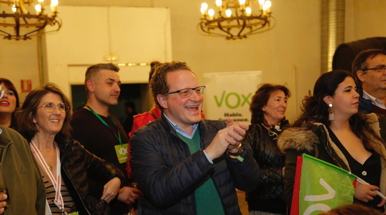 José Ramíerz del Río celebra los resultados logrados por su partido en Córdoba