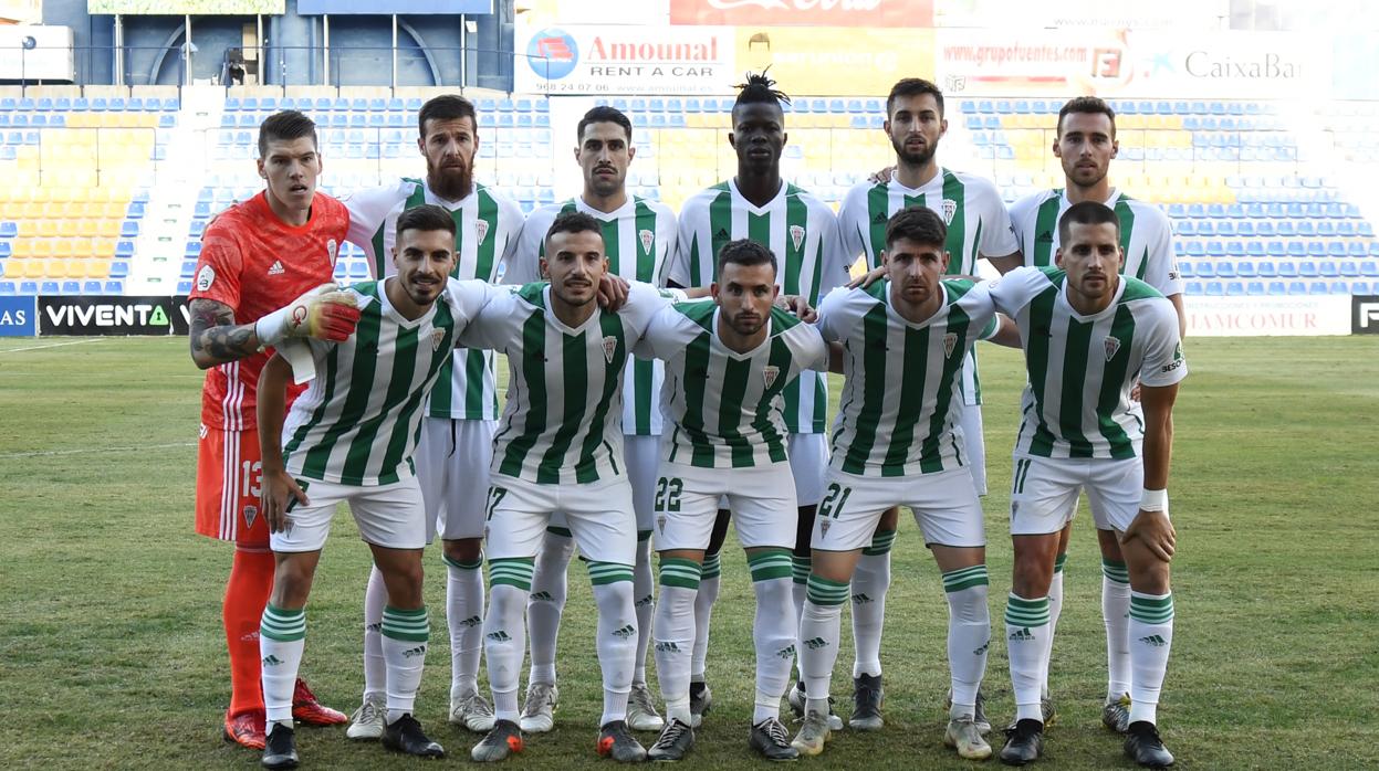 La alineación del Córdoba CF ante el UCAM