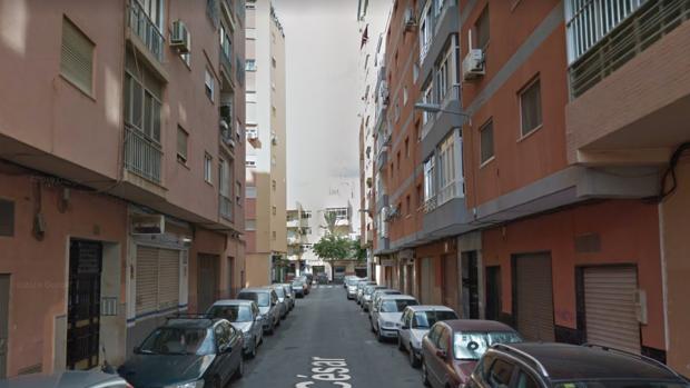 Muere un joven de 18 años en el incendio de su vivienda en Almería