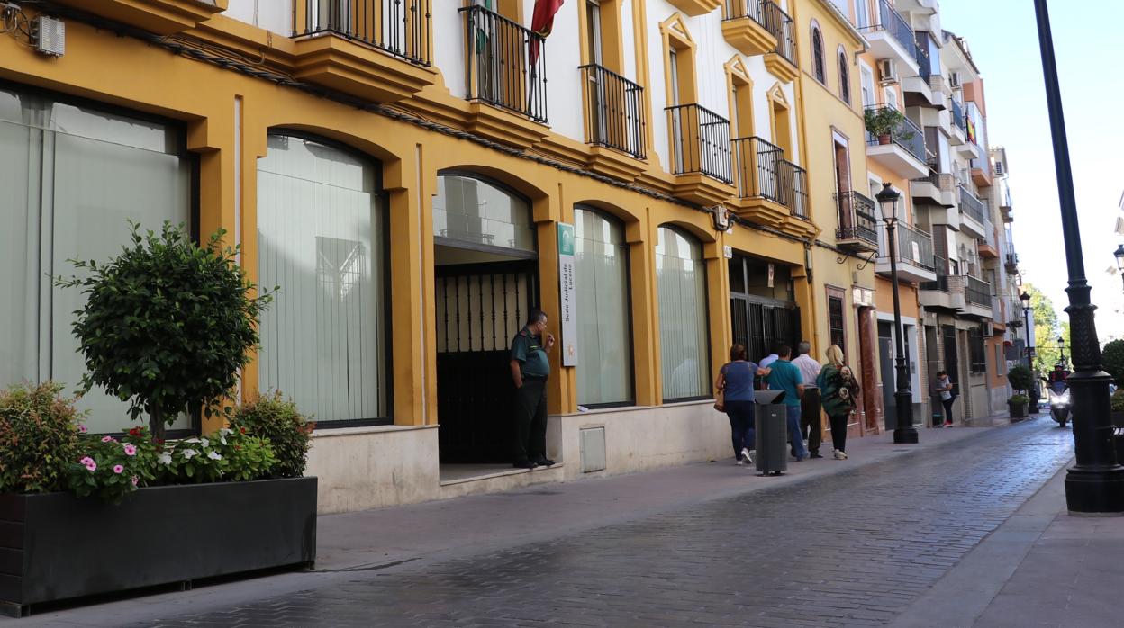 Fachada de los juzgados de Lucena