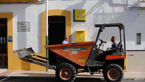 Los billetes para el AVE ya se pueden comprar en las oficinas de correos en Córdoba